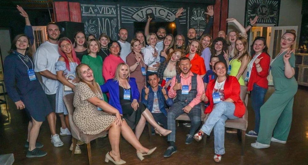 Житель Астаны на прогулке